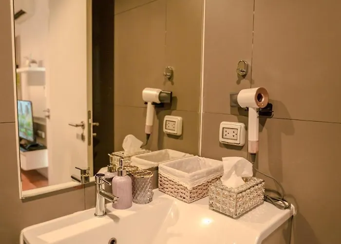 Luxury In The Heart Of Thonglor With A Rooftop Bar Апартаменты Бангкок
