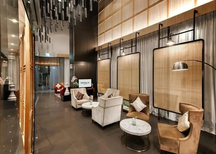 Luxury In The Heart Of Thonglor With A Rooftop Bar Бангкок